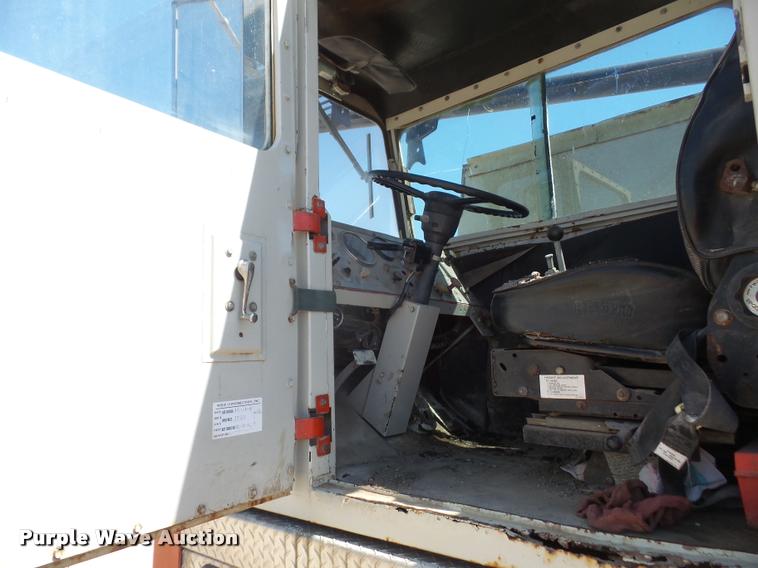 image for item DA6498 1977 Link Belt HC-218 crane