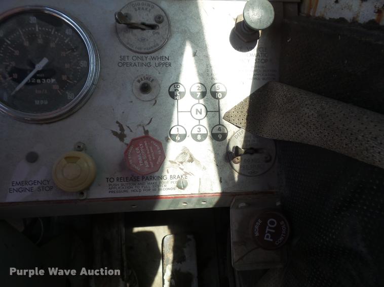 image for item DA6498 1977 Link Belt HC-218 crane