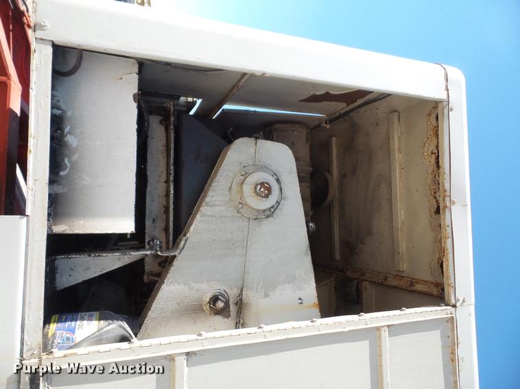 image for item DA6498 1977 Link Belt HC-218 crane