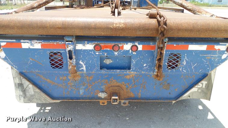 image for item DA6784 2002 International DuraStar 4300 winch truck