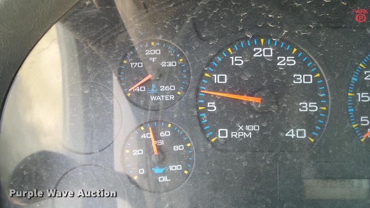 image for item DA6785 2005 International DuraStar 4300 flatbed truck