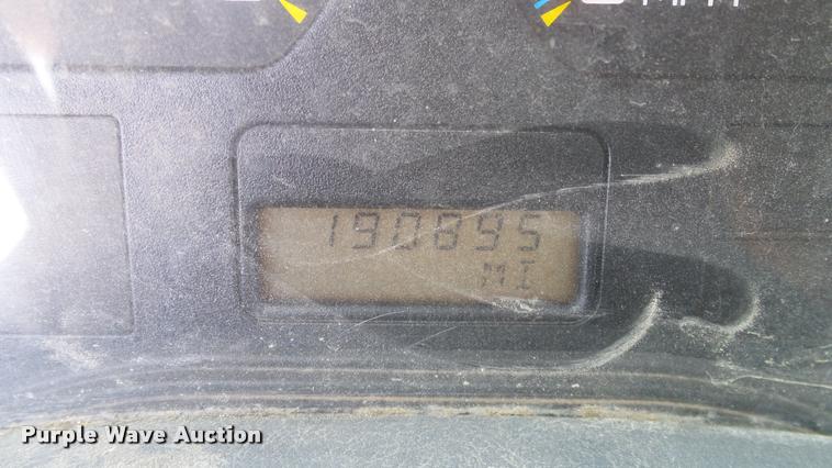 image for item DA6785 2005 International DuraStar 4300 flatbed truck