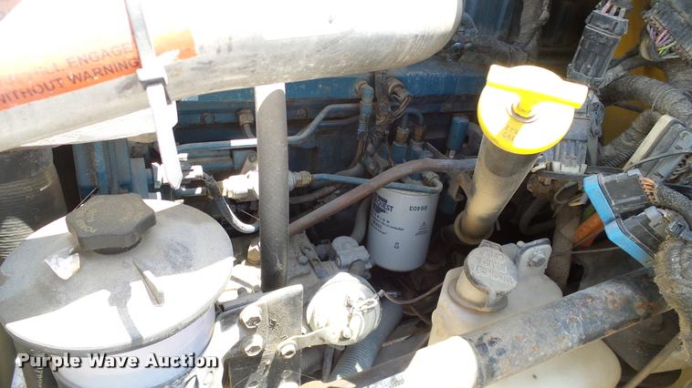 image for item DA6785 2005 International DuraStar 4300 flatbed truck