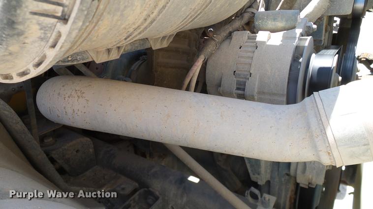 image for item DA6785 2005 International DuraStar 4300 flatbed truck