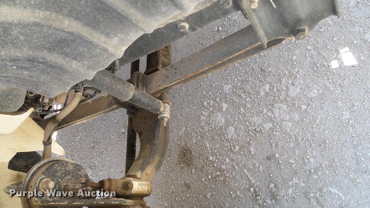 image for item DA6785 2005 International DuraStar 4300 flatbed truck