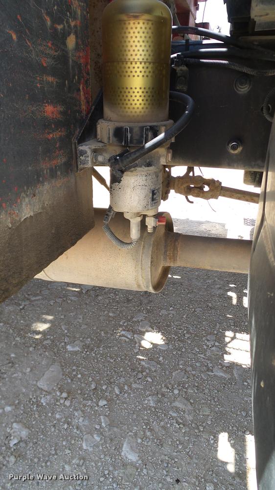 image for item DA6785 2005 International DuraStar 4300 flatbed truck