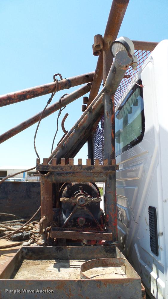 image for item DA6785 2005 International DuraStar 4300 flatbed truck