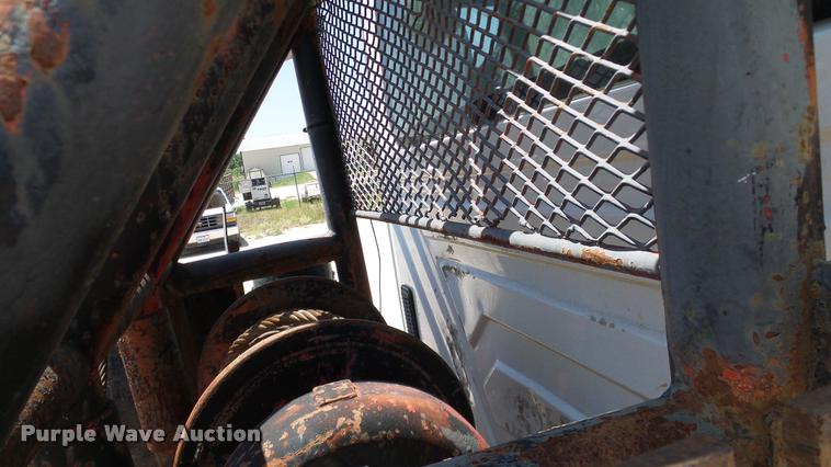 image for item DA6785 2005 International DuraStar 4300 flatbed truck