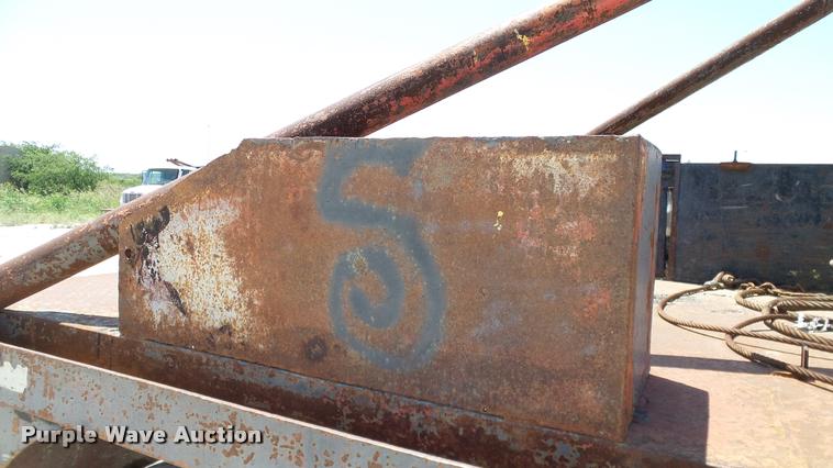 image for item DA6785 2005 International DuraStar 4300 flatbed truck