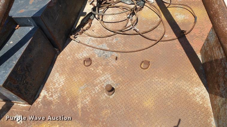 image for item DA6785 2005 International DuraStar 4300 flatbed truck