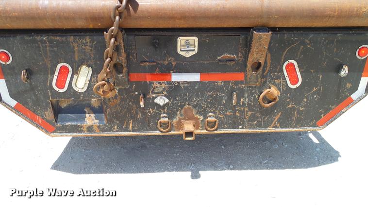 image for item DA6787 2004 International DuraStar 4400 winch truck