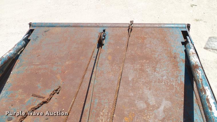 image for item DA6788 2004 International DuraStar 4300 winch truck