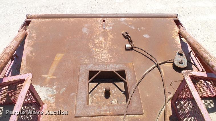 image for item DA6790 2004 International DuraStar 4300 winch truck