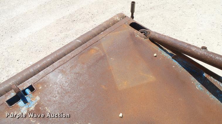 image for item DA6791 2002 International 4300 winch truck