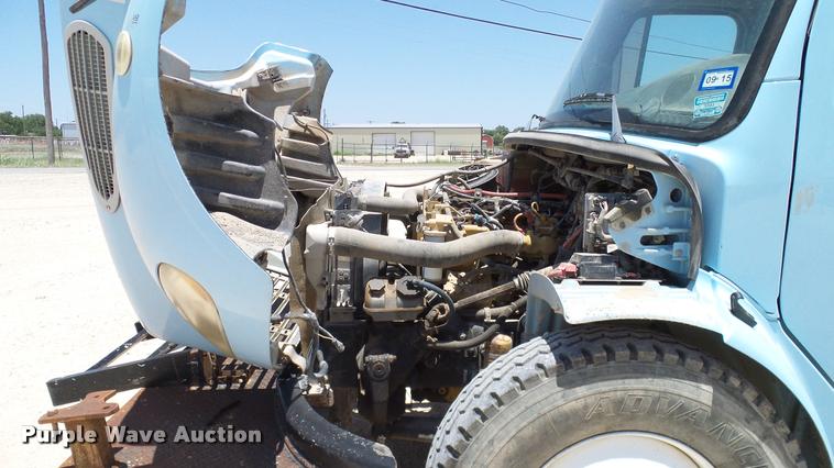 image for item DA6793 2005 Freightliner Business Class M2 winch truck