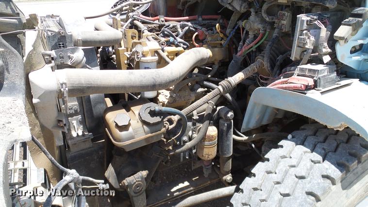 image for item DA6793 2005 Freightliner Business Class M2 winch truck