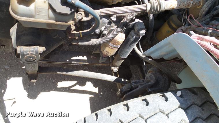 image for item DA6793 2005 Freightliner Business Class M2 winch truck