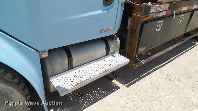 image for item DA6793 2005 Freightliner Business Class M2 winch truck