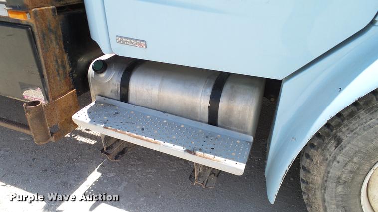 image for item DA6793 2005 Freightliner Business Class M2 winch truck