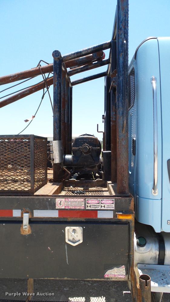 image for item DA6793 2005 Freightliner Business Class M2 winch truck