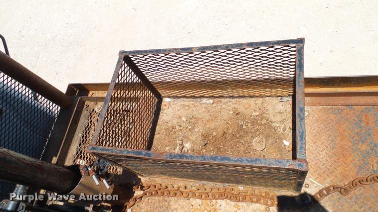 image for item DA6793 2005 Freightliner Business Class M2 winch truck