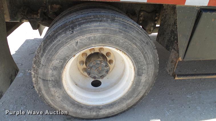 image for item DA6793 2005 Freightliner Business Class M2 winch truck