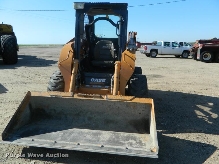 image for item DB1043 2011 Case SR175 skid steer