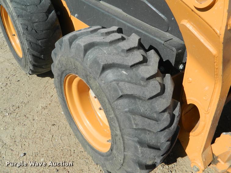 image for item DB1043 2011 Case SR175 skid steer