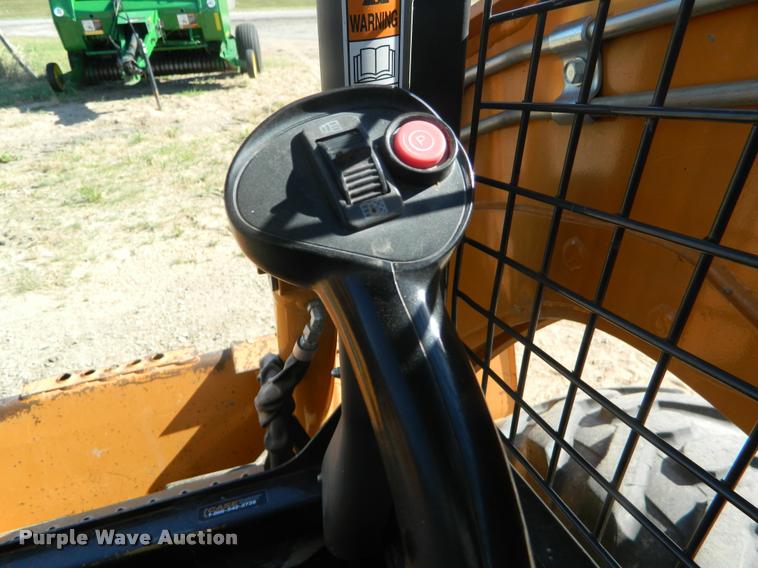 image for item DB1043 2011 Case SR175 skid steer
