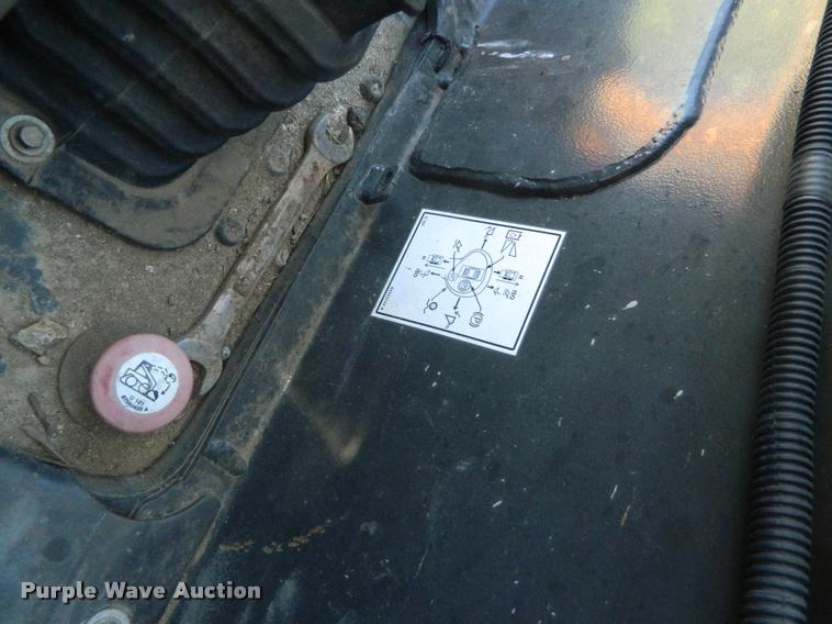 image for item DB1043 2011 Case SR175 skid steer