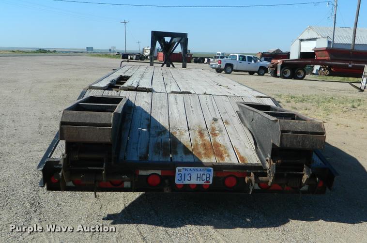 image for item DB1047 2004 Belshe equipment trailer