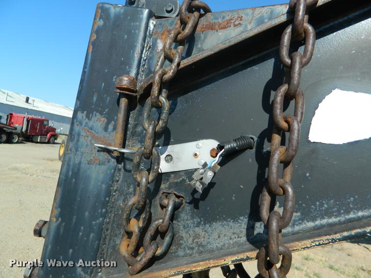 image for item DB1047 2004 Belshe equipment trailer