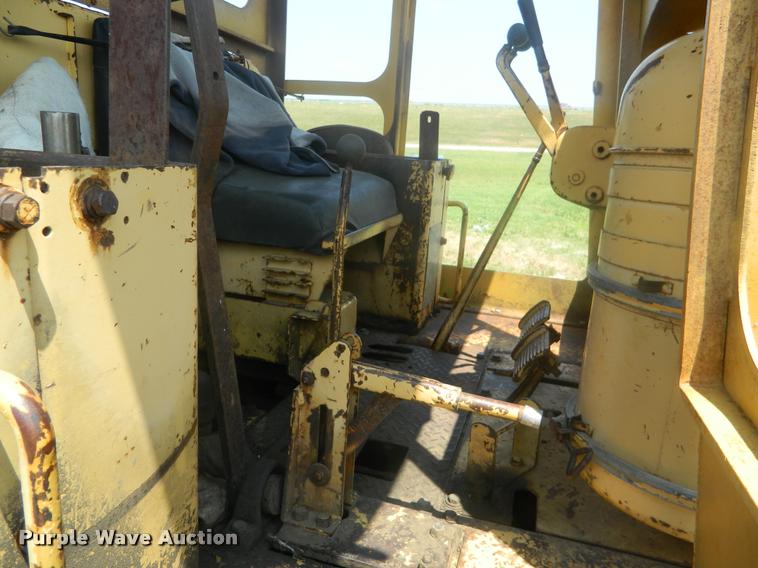 image for item DB1052 Allis Chalmers HD16 dozer