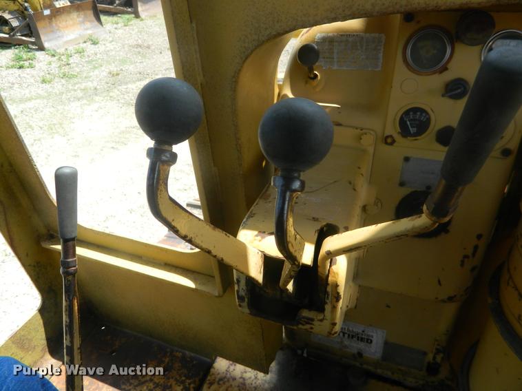 image for item DB1052 Allis Chalmers HD16 dozer