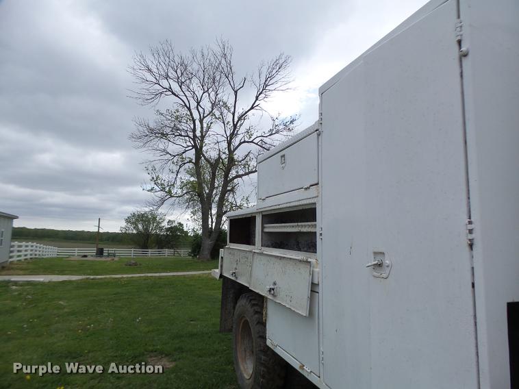 image for item DB1308 1980 International 1854 service truck