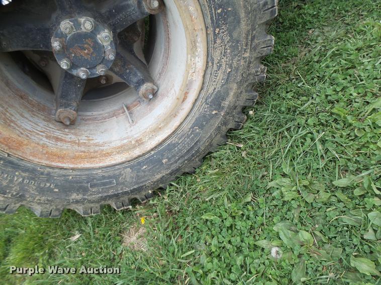 image for item DB1308 1980 International 1854 service truck