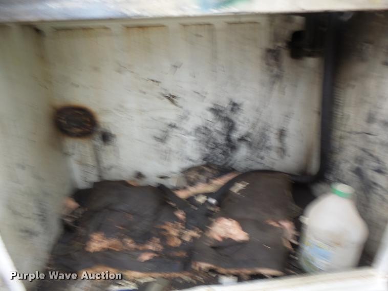 image for item DB1308 1980 International 1854 service truck