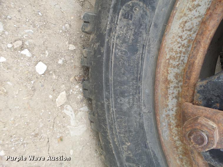 image for item DB1308 1980 International 1854 service truck