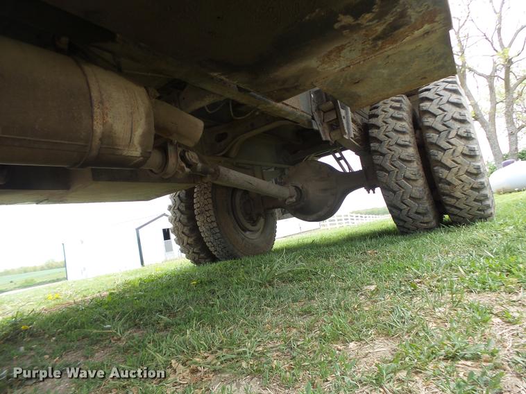 image for item DB1308 1980 International 1854 service truck