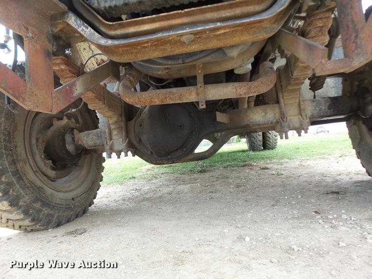 image for item DB1308 1980 International 1854 service truck