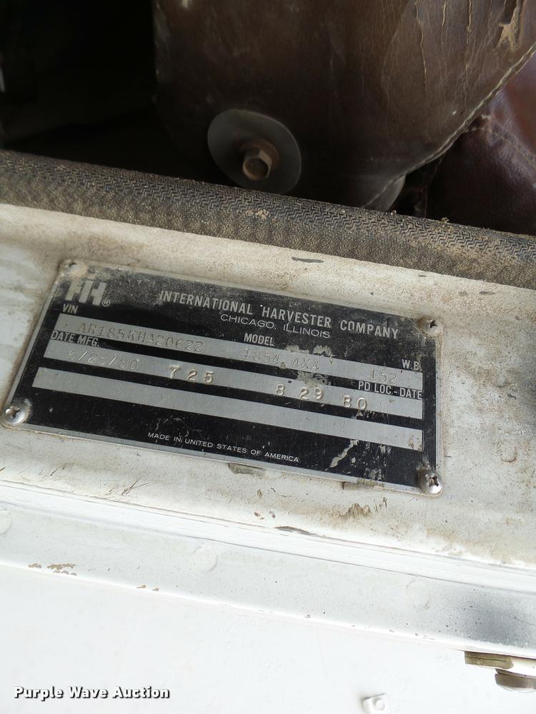 image for item DB1308 1980 International 1854 service truck