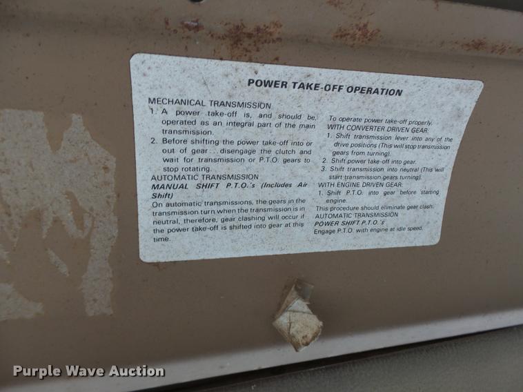 image for item DB1308 1980 International 1854 service truck