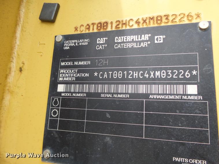 image for item DB1348 2002 Caterpillar 12H motor grader