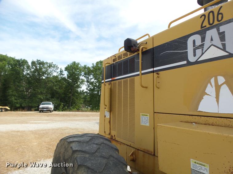 image for item DB1348 2002 Caterpillar 12H motor grader