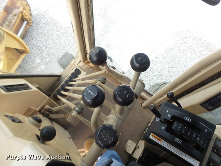 image for item DB1348 2002 Caterpillar 12H motor grader