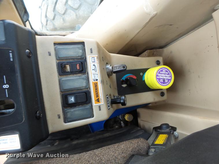 image for item DB1348 2002 Caterpillar 12H motor grader