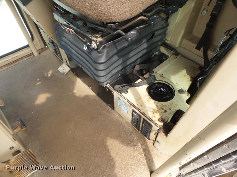 image for item DB1348 2002 Caterpillar 12H motor grader