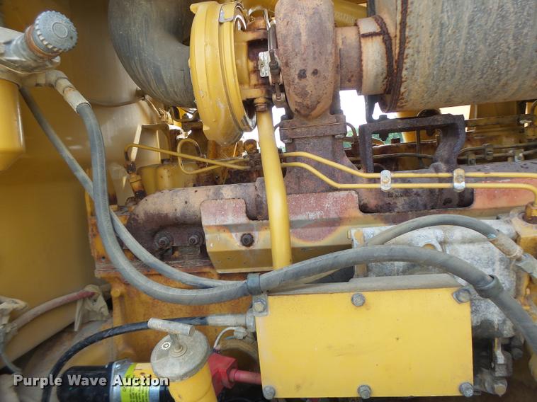 image for item DB1348 2002 Caterpillar 12H motor grader