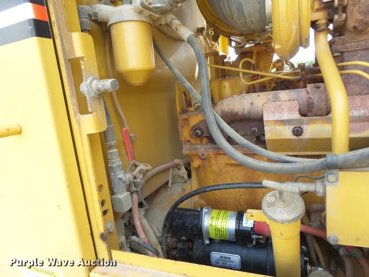 image for item DB1348 2002 Caterpillar 12H motor grader