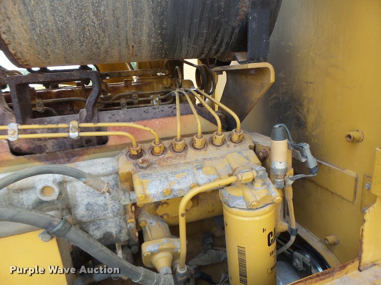 image for item DB1348 2002 Caterpillar 12H motor grader